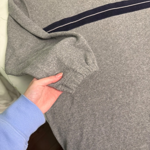 VINTAGE GAP fleece v-neck longsleeve striped sweatshirt - Picture 4 of 8